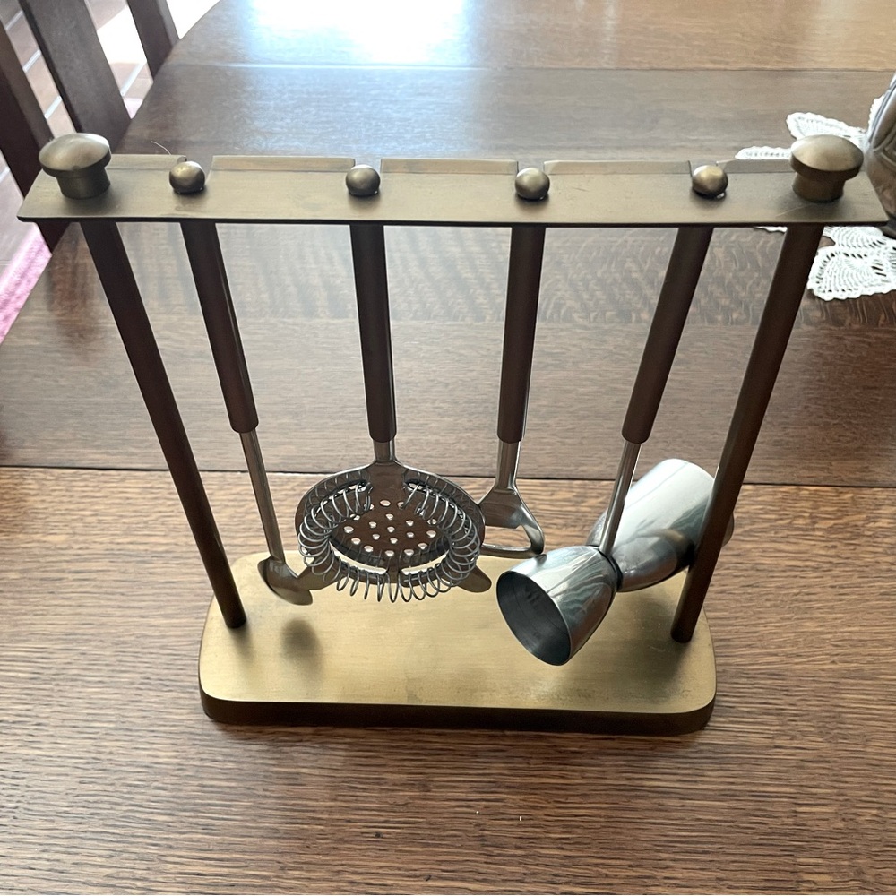 Pottery Barn Bleecker Bar Set - antiqued gold